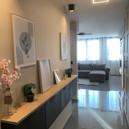 Le Golden Apartment *