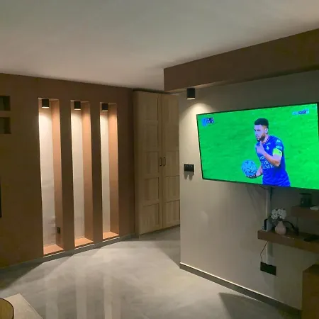 Le Golden Apartman *